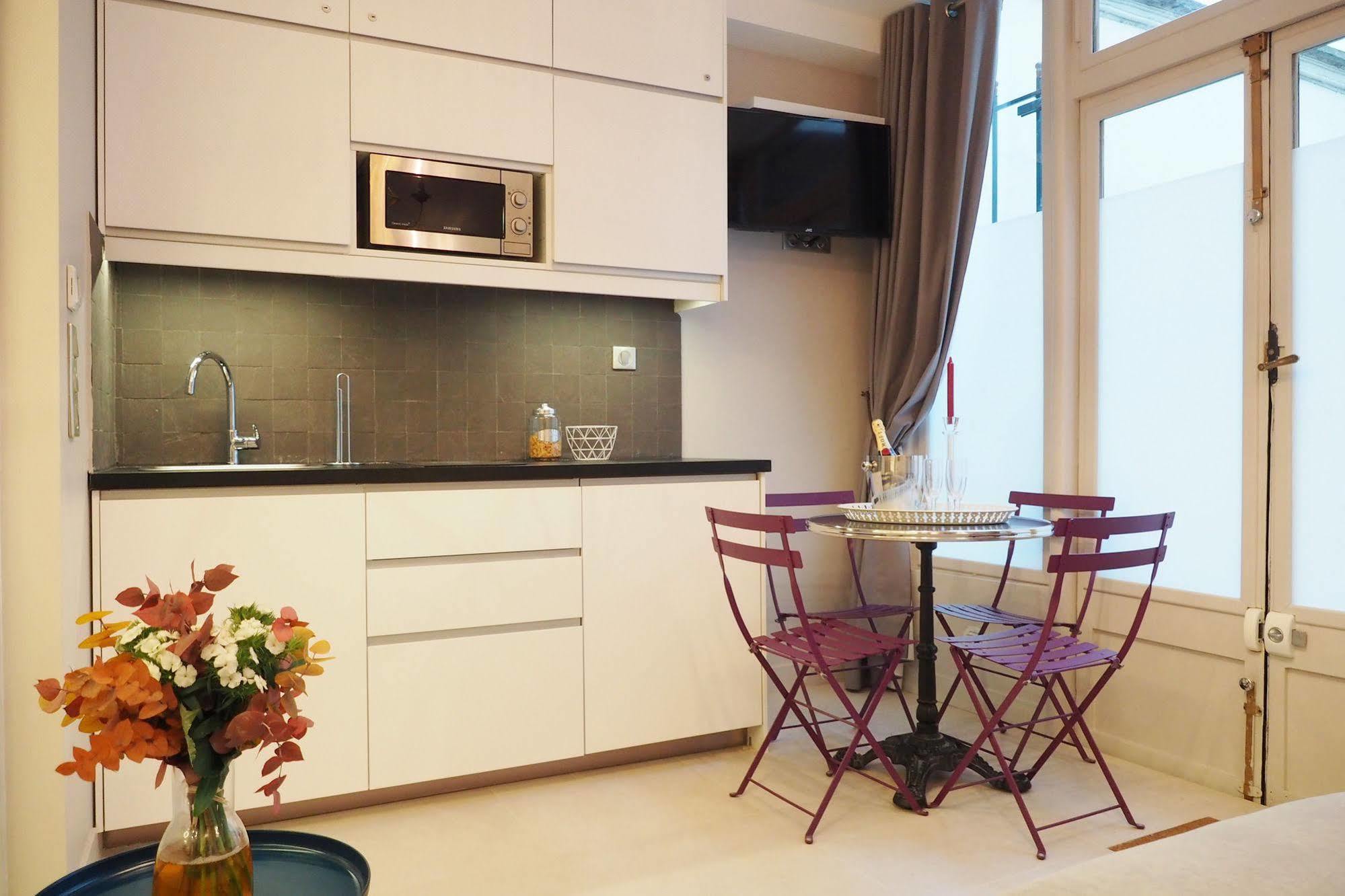 Palais Royal Chicsuites Париж Екстериор снимка